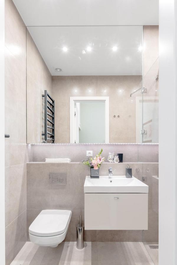 Luxury 76 Apartment