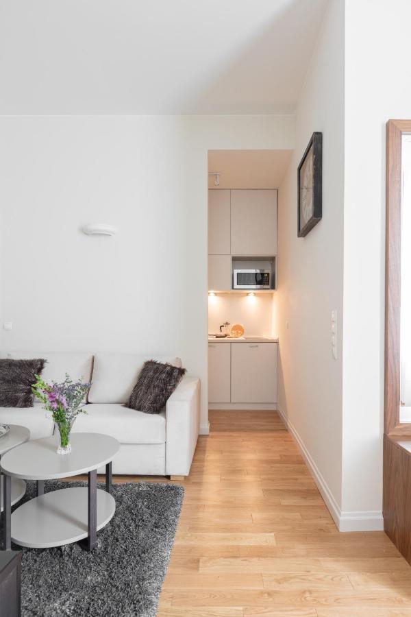 Luxury 76 * Warschau